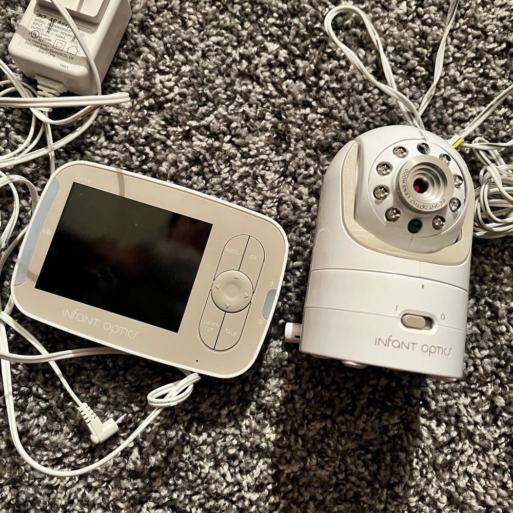Infant Optics Baby Monitor